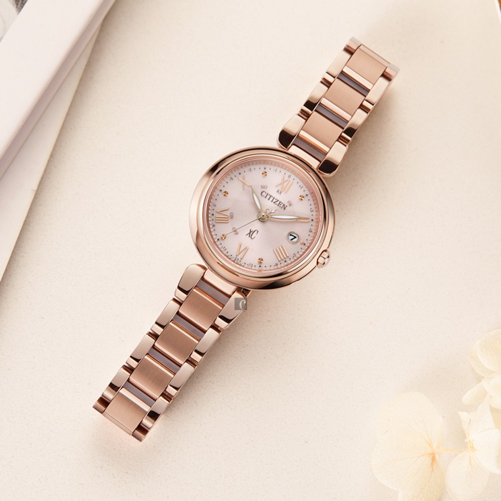 CITIZEN 星辰 XC 鈦金屬光動能電波萬年曆女錶 ES9468-51W, , large