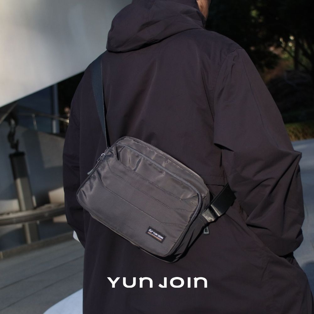 【YUNJOIN】Tech 橫式多層斜跨包-黑色, , large