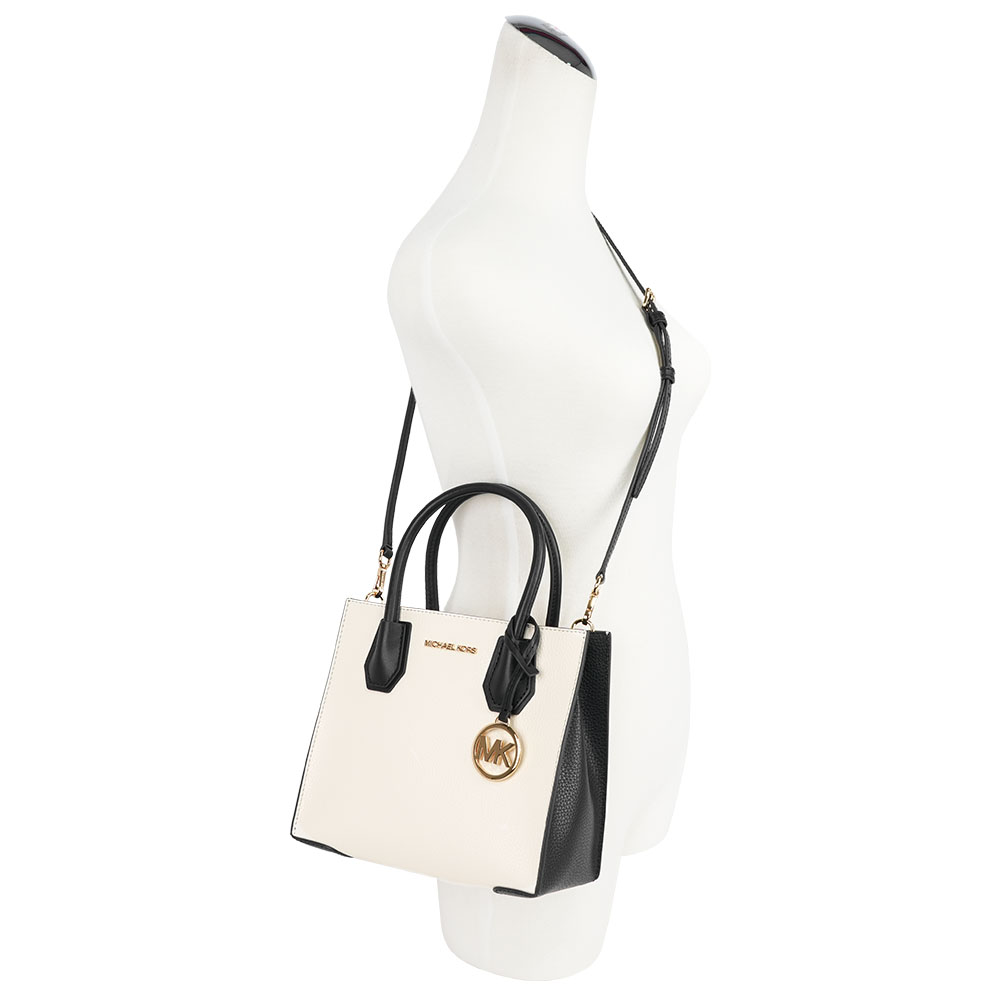 Michael Kors Mercer Logo 吊飾拼色粒紋皮革中型二用包(奶油色), , large