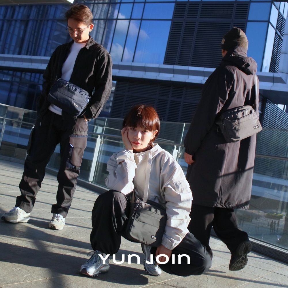 【YUNJOIN】Tech Horizontal Multi-Layer Crossbody Bag, , large