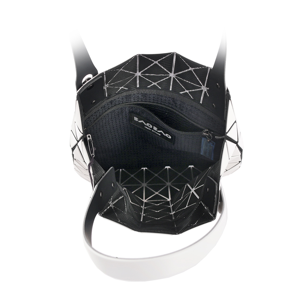ISSEY MIYAKE BAO BAO PRISM 7X7 啞光霧面手提包/淺灰色, , large