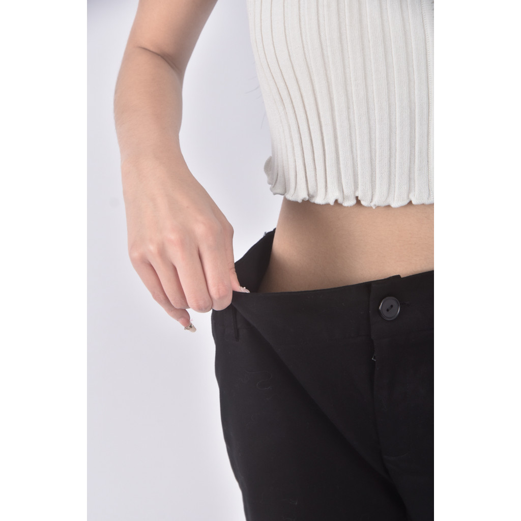 (2XL) easy zone高腰質感黑色短褲二手衣, , large