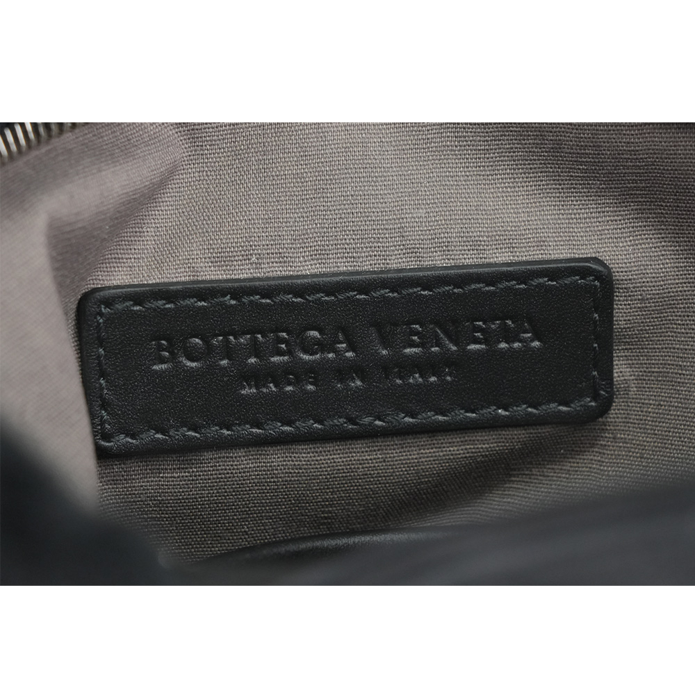 BOTTEGA VENETA 小牛皮編織寬背帶斜背包/黑色, , large