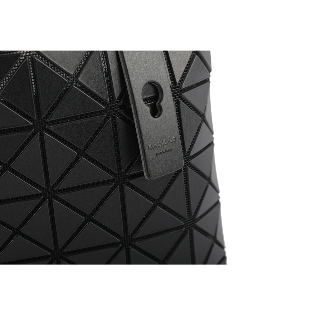 ISSEY MIYAKE BAO BAO PRISM 7X7 霧面手提包/消光黑, , large