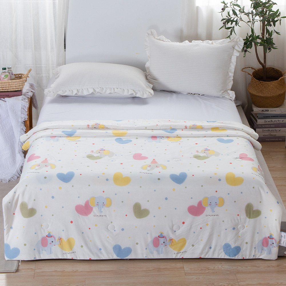 【FOCA】Celebration Flying Elephant | Cool Antibacterial Silver Ion Anti-Stumbling Cooling Yarn Ice Cream Quilt/Four Seasons Quilt 150x200cm, , large