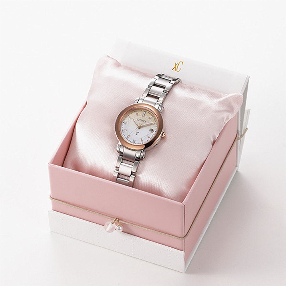 CITIZEN 星辰 XC 限量真鑽鈦金屬光動能電波女錶-27mm ES9446-54X, , large