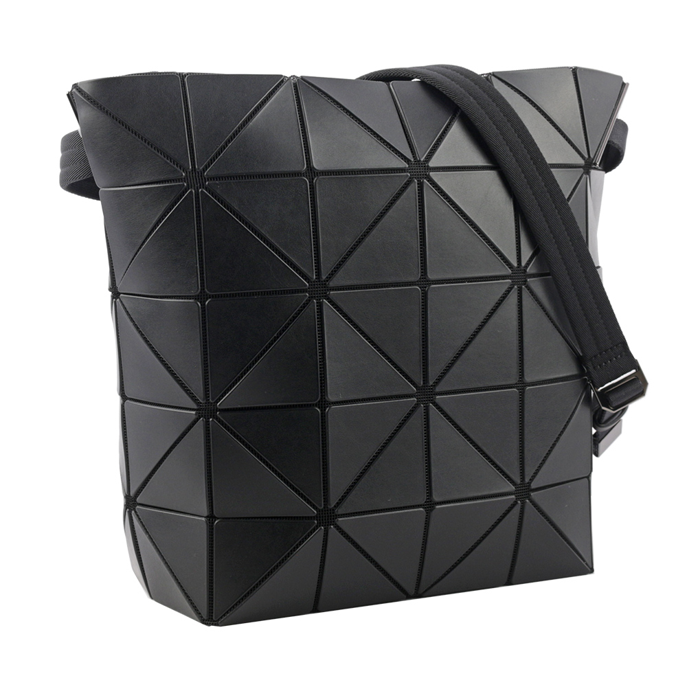 ISSEY MIYAKE Blocky 霧面可調背帶多用肩背包/黑色, , large