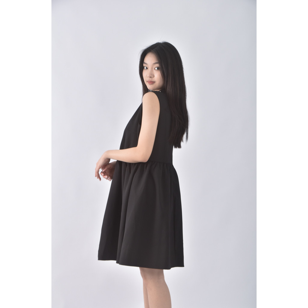 (M) pazzo質感圓領黑色洋裝二手衣, , large