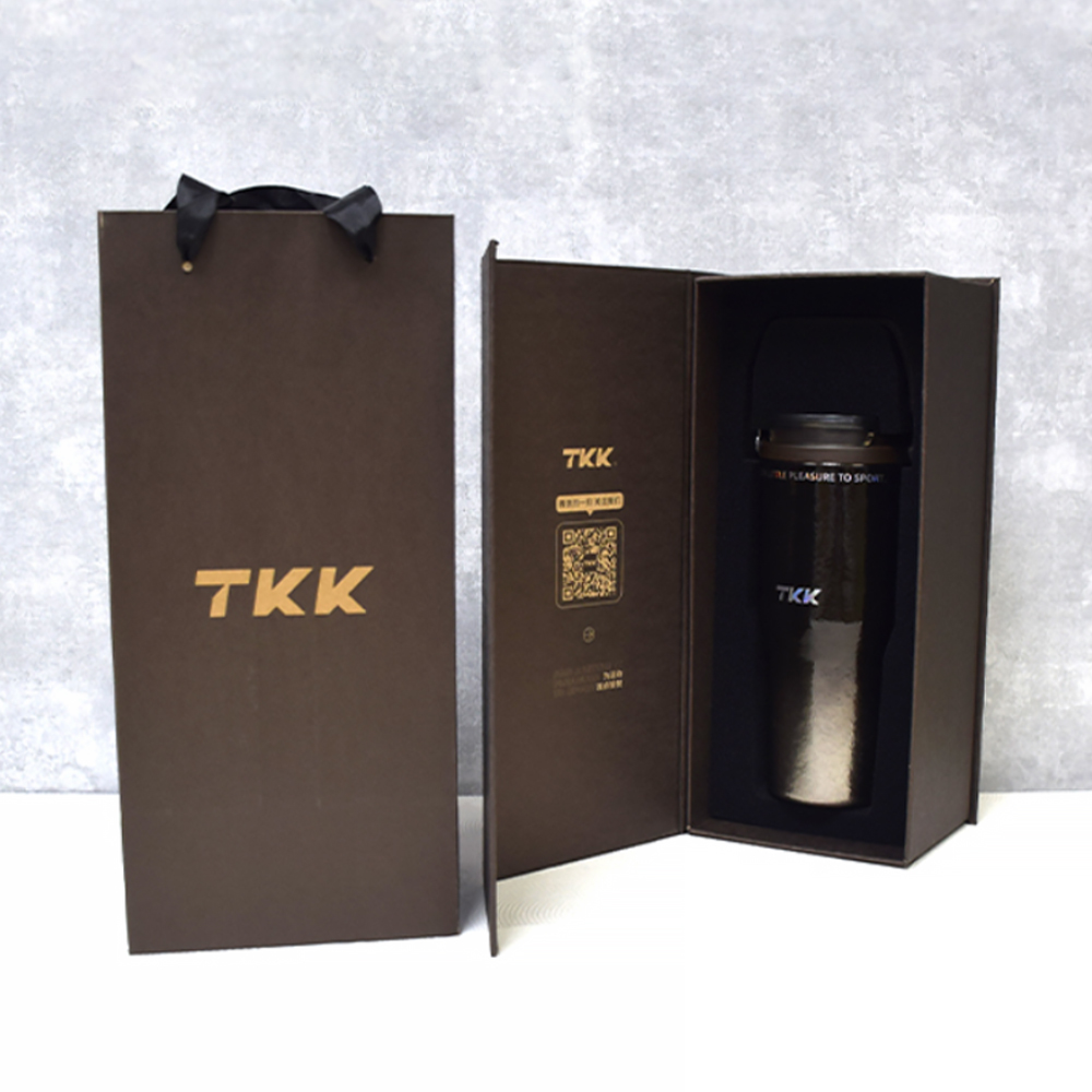 【TKK】悅界時尚 純鈦Ti 拎拎杯 手提式 冰霸杯 抗菌保溫杯 環保杯 700ML(直飲+吸管)-鈦黑影, , large