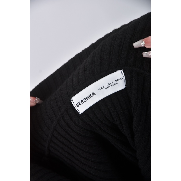 (S) 【安于晴Charlene私服】bershka質感修身短版黑色外套二手衣, , large