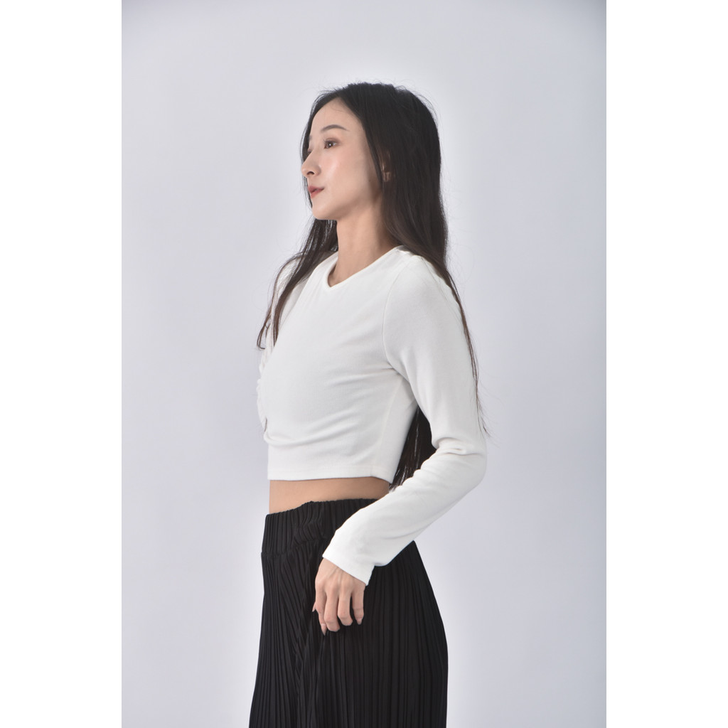 (S) xiao yan jia韓牌修身短版彈性白色長袖上衣二手衣, , large