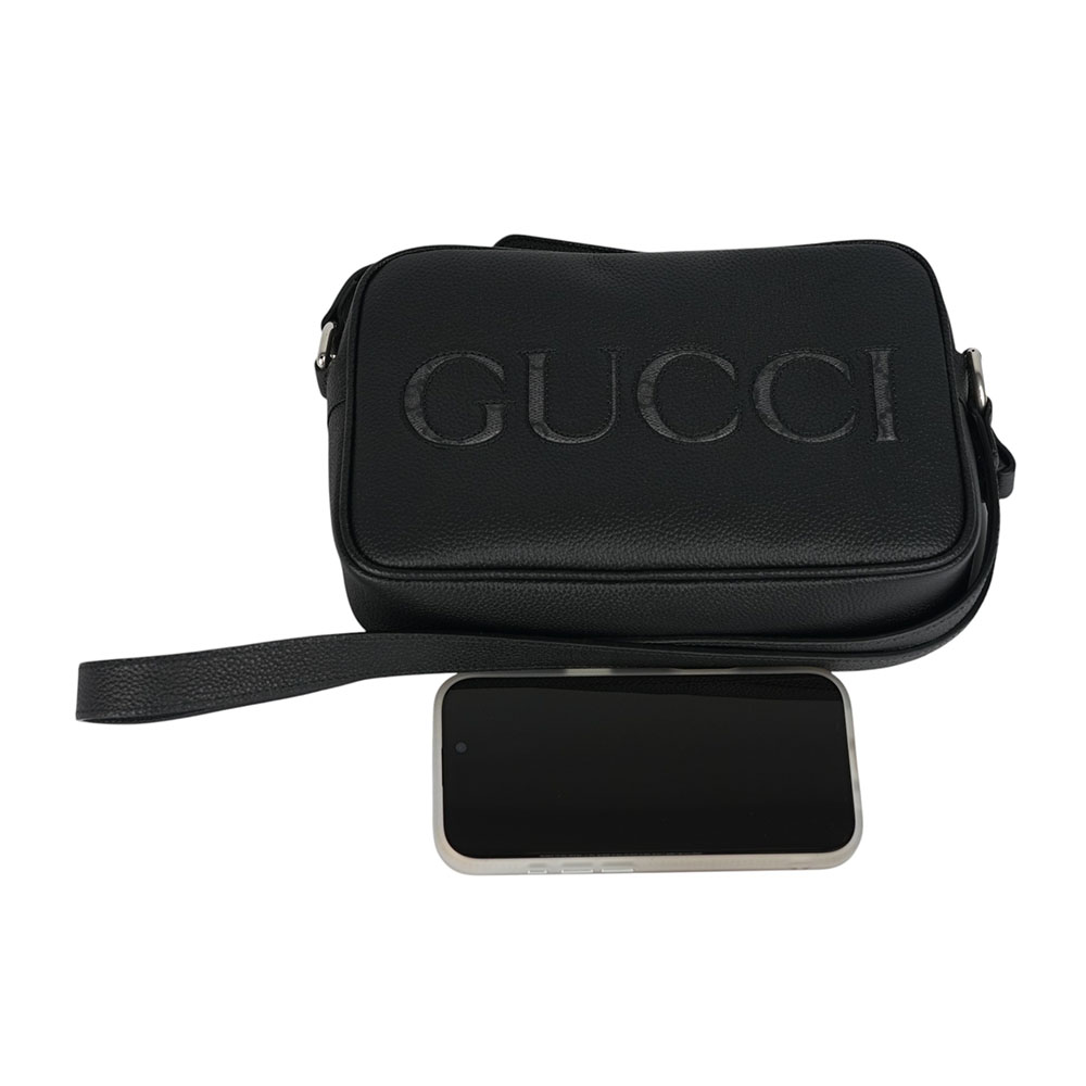 GUCCI 縫線Logo 素面皮革拉鍊迷你相機包/黑色, , large