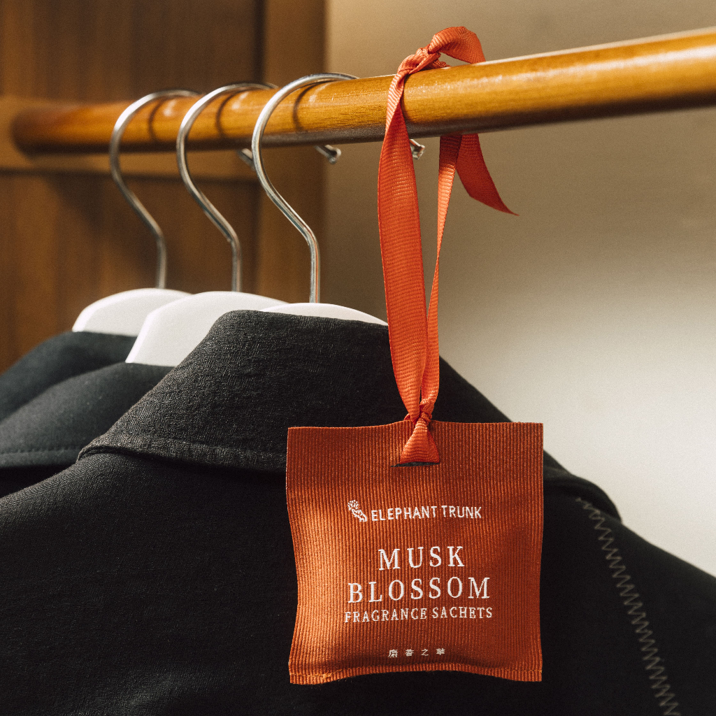 [冠岱]艾樂氛香氛袋/麝香之華/雪松柚茶/可夾冷氣出風口/可吊掛/香氛包, , large