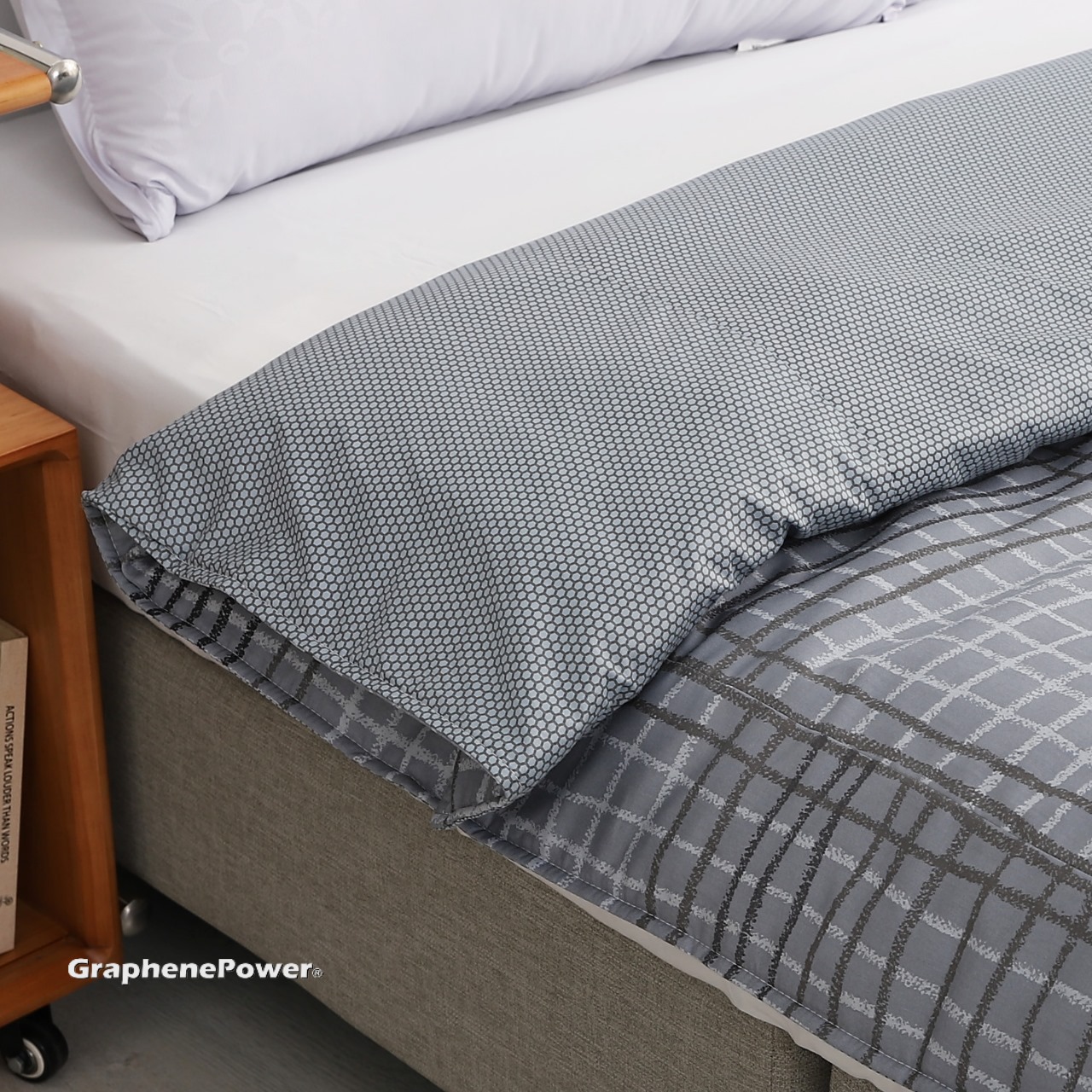 Graphene Thermal Circulation All-Season Comforter, , large