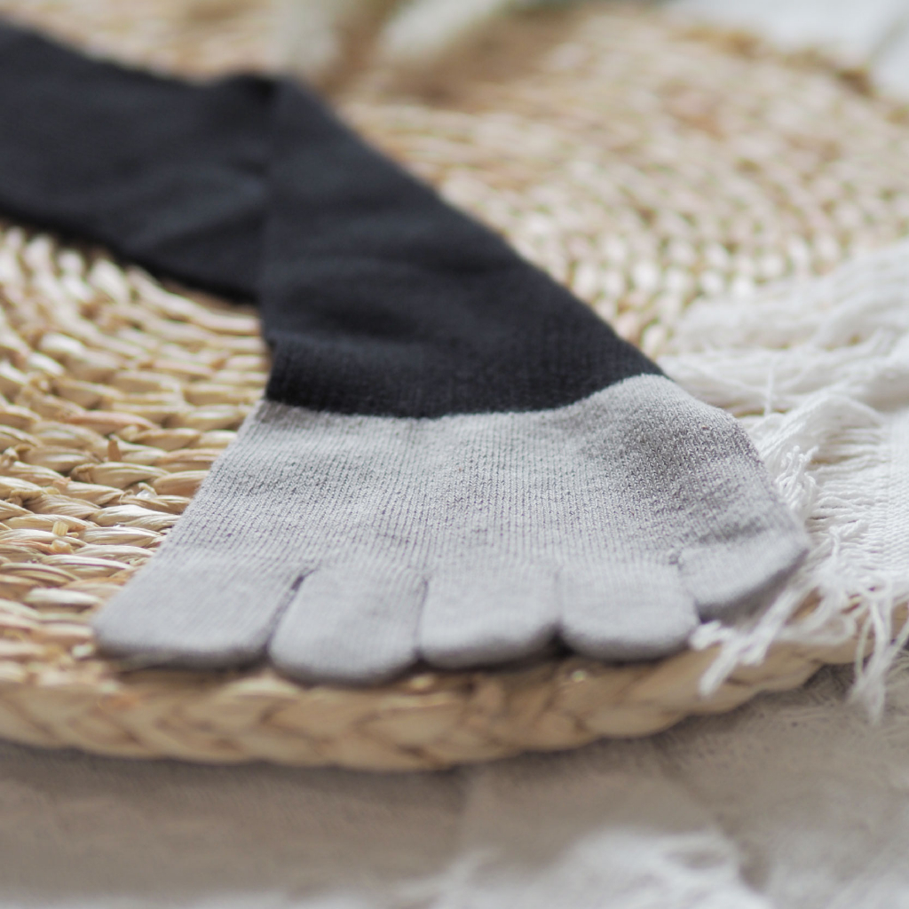 [Kaimei Cotton] 5pairs set MIT made in Taiwan, extra large pure cotton long tube bamboo charcoal five-finger socks, size 26～30 cm, , large