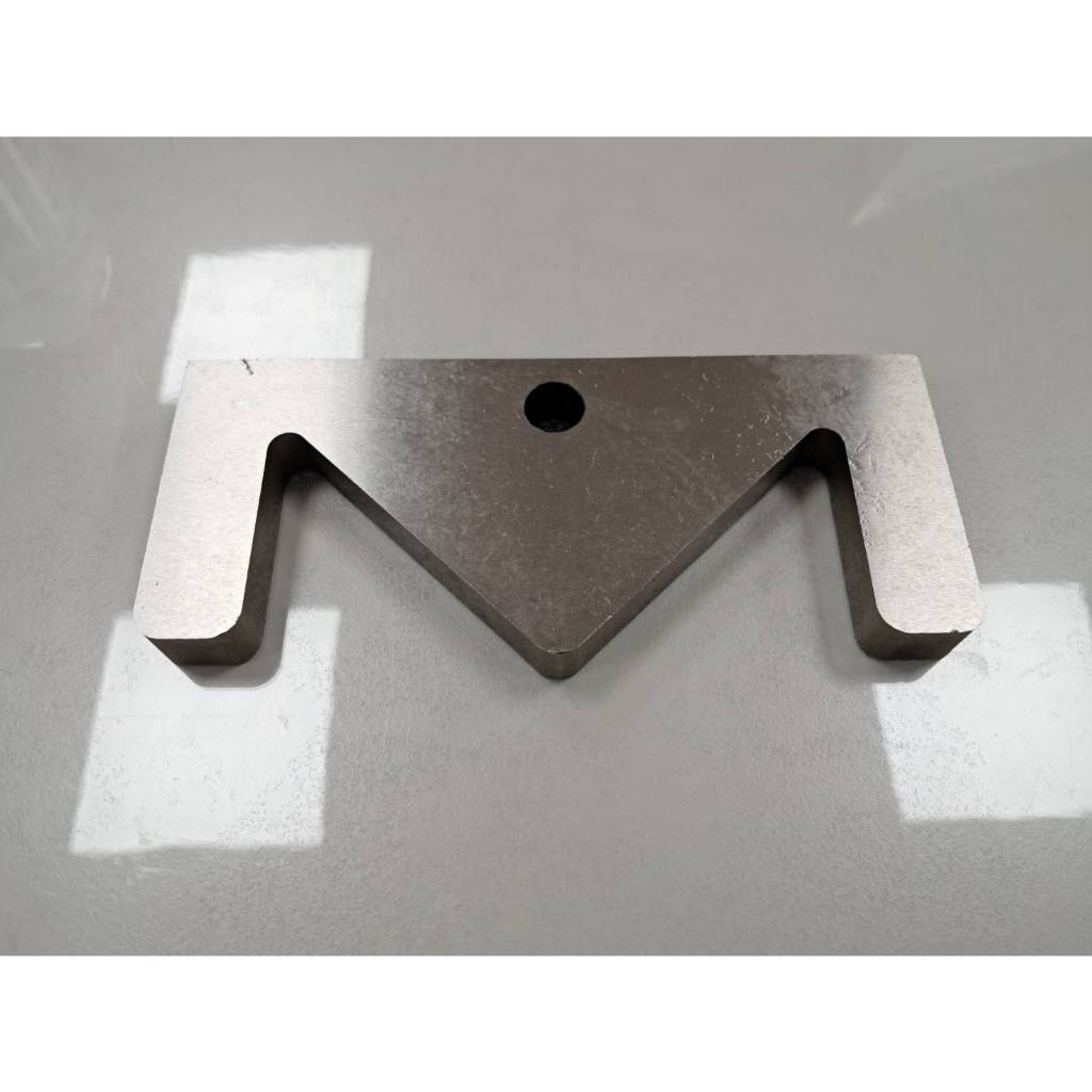WIN五金 FKS-60 / 18V FKS-60 BL 角鋼切斷機專用上 / 下刀刃, , large