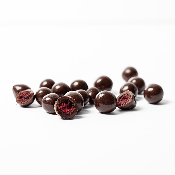 Freeze dried blueberries in dark chocolate, , large