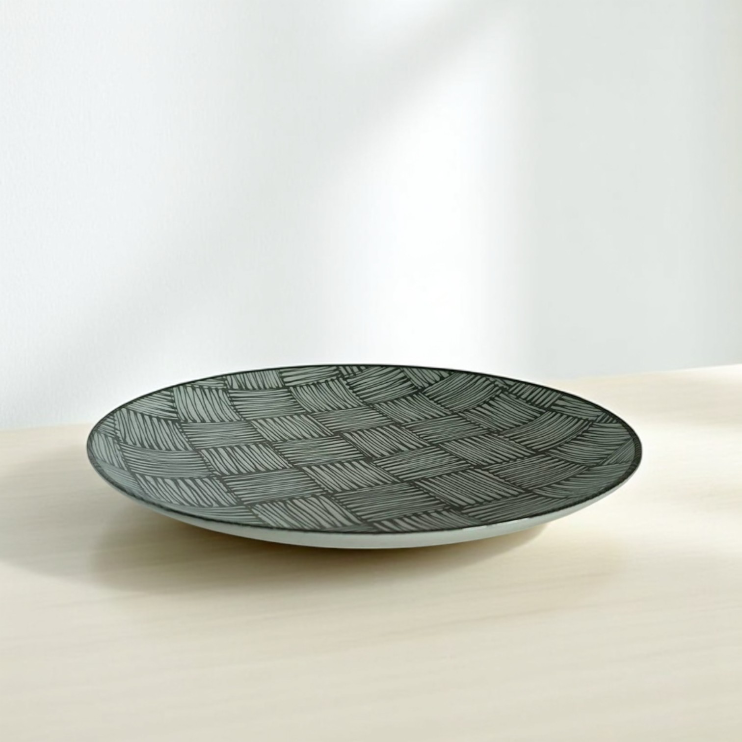 Minoyaki 8.0" Shallow Plate – Line Grid Design, , large