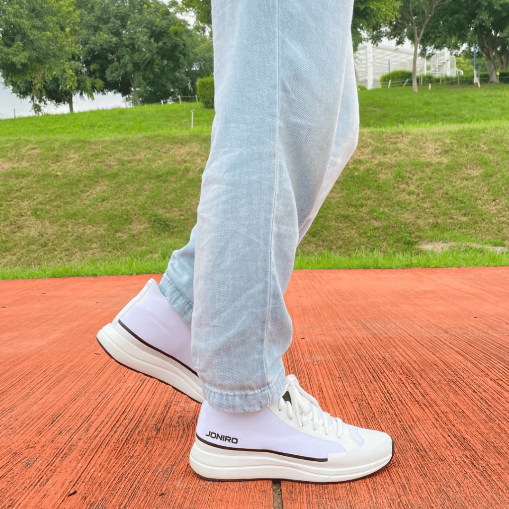 【JONIRO】台灣製造 Fly Out 帆人鞋 極限白 帆布鞋 穿搭 白鞋 運動 休閒 學生(部分鞋款有現貨), , large
