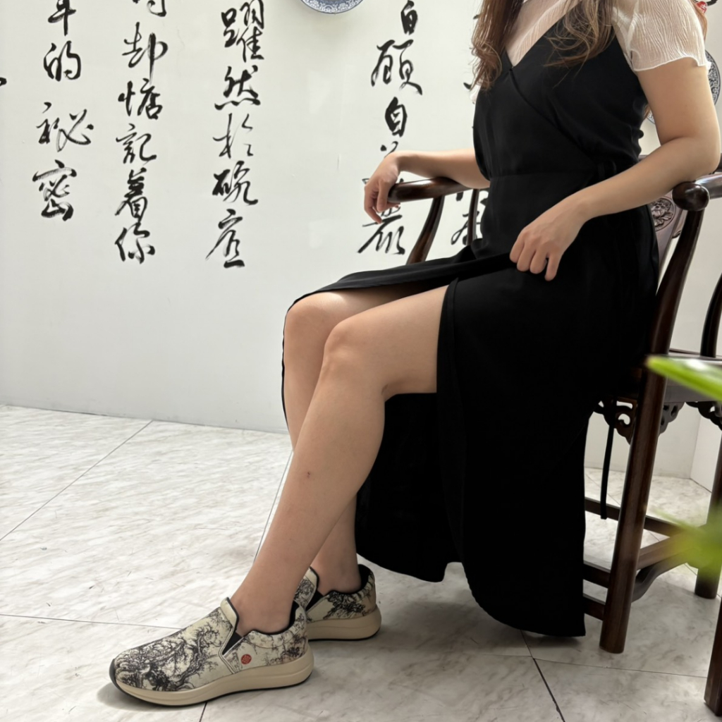 【JONIRO】台灣製造 懶人鞋 平底鞋 故宮聯名 美學工藝 百年文化 文化生活 男鞋/女鞋 (需預購)