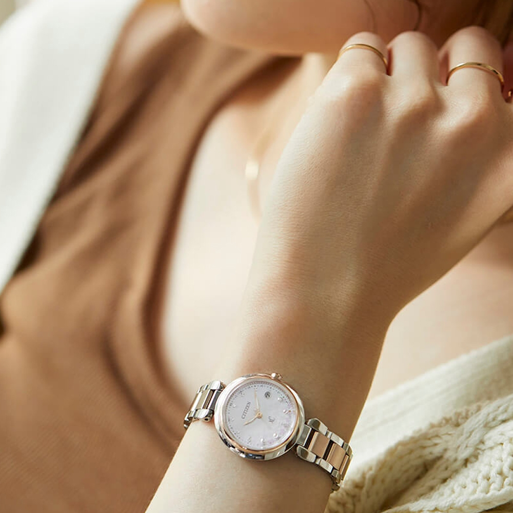 CITIZEN 星辰 XC 櫻吹雪限定 鈦 光動能電波女錶 ES9465-68W, , large