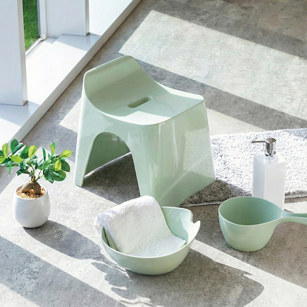 【HUBATH】Japan-Made Curved Bathroom Stool 25cm with Water Ladle – 2-Piece Set (Ag+ Antibacterial Material / Supports up to 100kg / Water-Repellent Design / Bath Stool) – Pine Green, , large