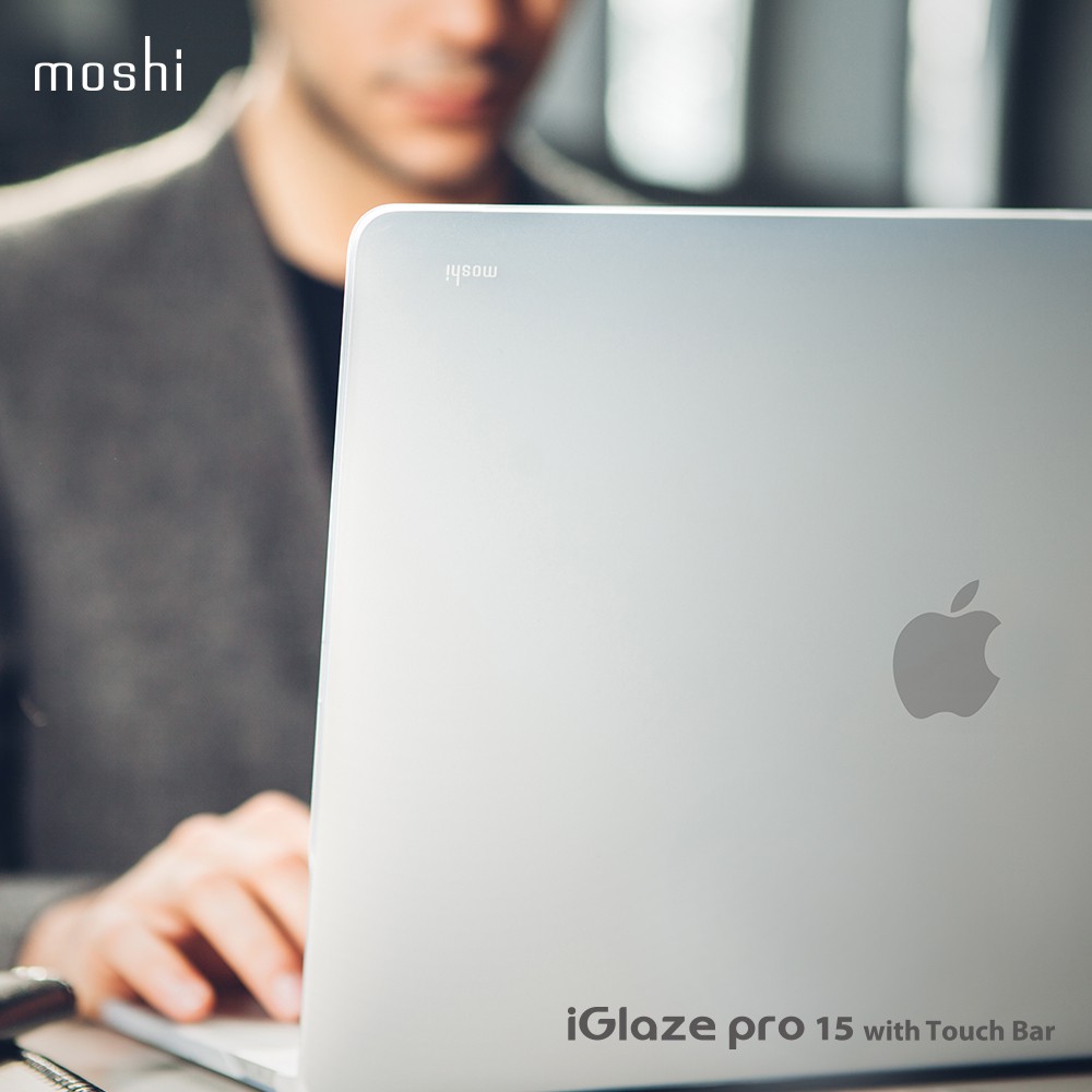 Moshi iGlaze Pro 15 (2016-2019) 輕薄防刮保護殼 with touch bar, , large
