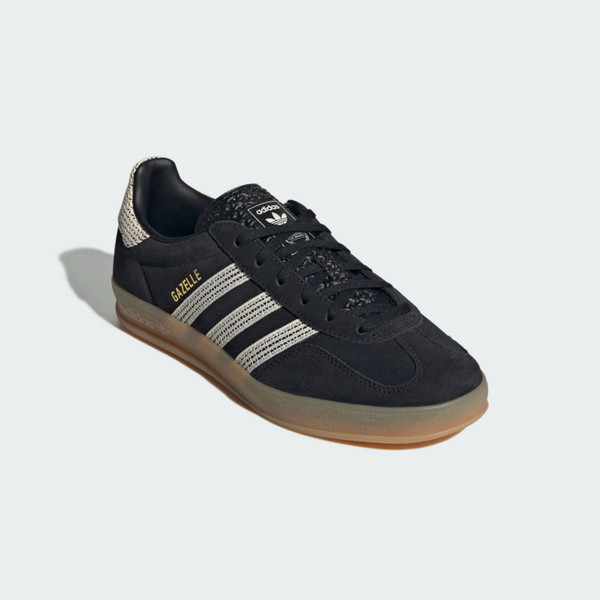Kixpress-Adidas Gazelle Indoor W 女 運動休閒鞋 德訓鞋 復古 膠底 百搭 黑 米白 [JI2755], , large