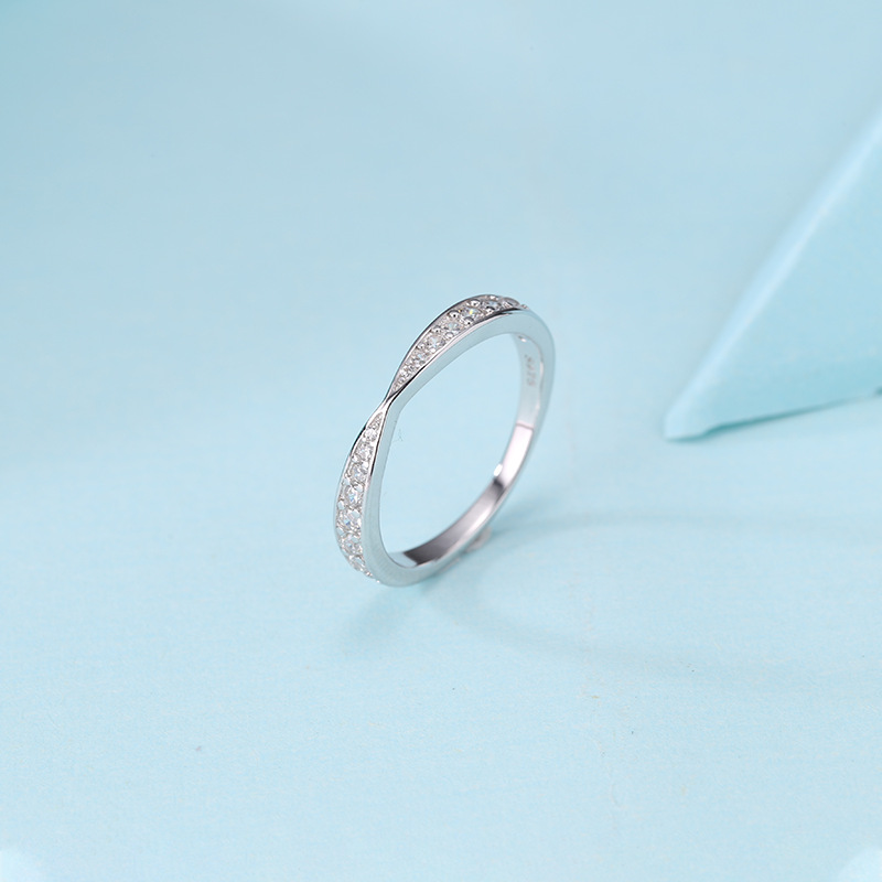 【CF鑽飾】戒指 莫桑鑽《眷戀》排鑽線戒, 白金色,港圍#6, large