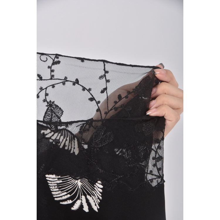 (M) 蕾絲透膚拼接黑色短袖上衣二手衣, , large