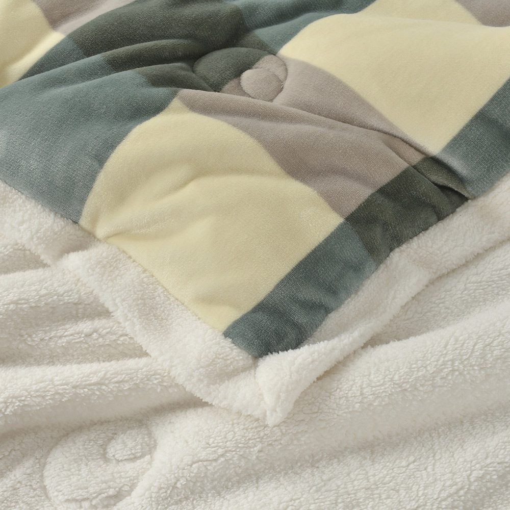 [LY SHIN BEDDING] Betrise Leisurely green grid | Simple Milk Velvet X Lamb Velvet  Hemming Double-sided thickened multi-functional warm quilt (big size 180X210CM), , large