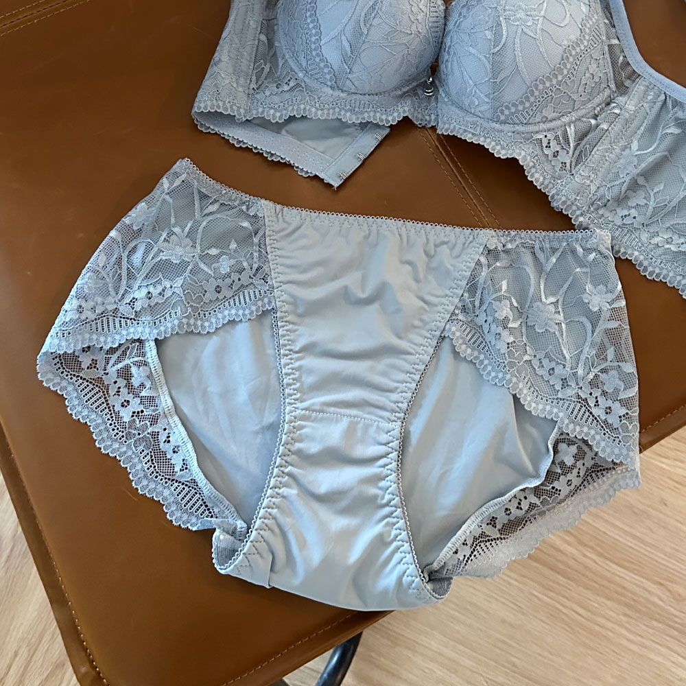 【Clany可蘭霓】台灣製 法蕾柔波 抑菌石墨烯中腰蕾絲 M-XL內褲 3066-81 綠, , large