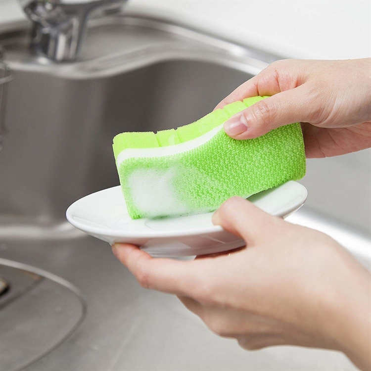 Curved foaming sponge brush, , large