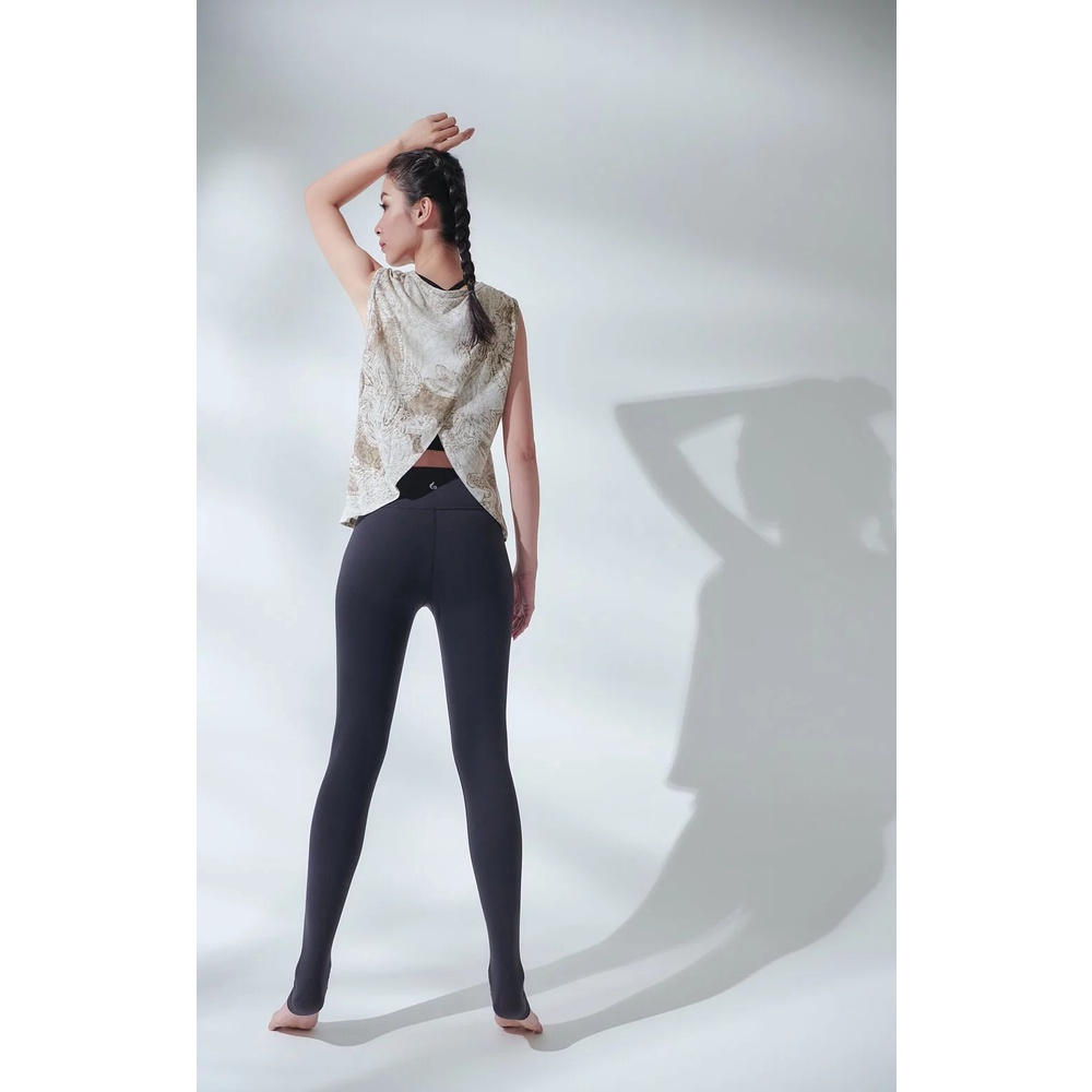 YOGA FLOW Striking Out Split - 寬肩背開衩罩衫 - 佩斯利花紋 Paisley, , large