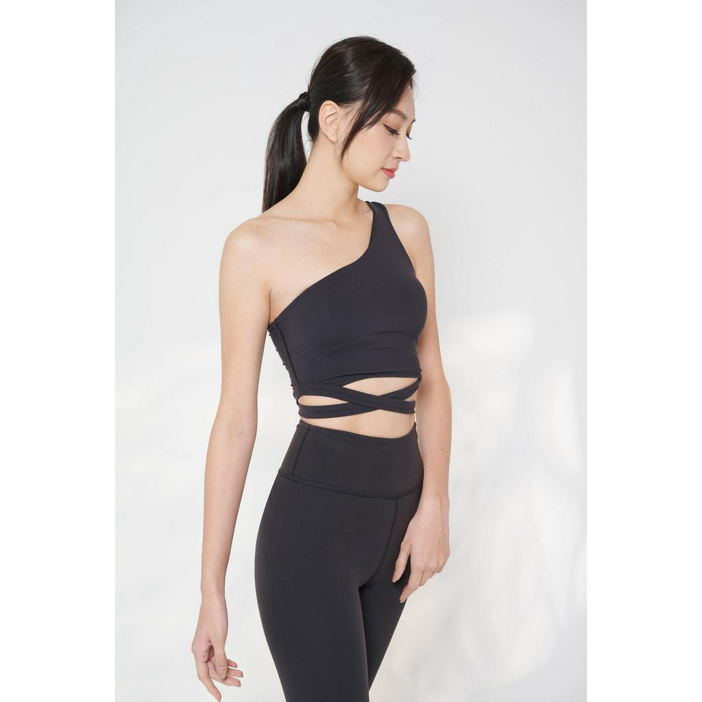 YOGA FLOW Skylar Bra - 單肩交叉鏤空短版上衣 - 淨黑 Black, , large