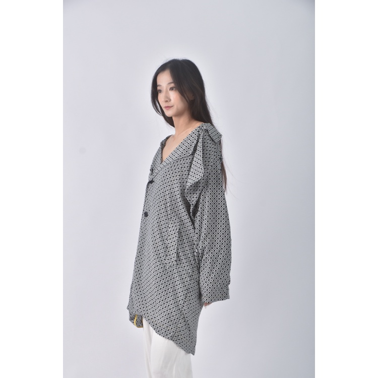 (M) chloechen質感花紋黑色長袖上衣二手衣, , large