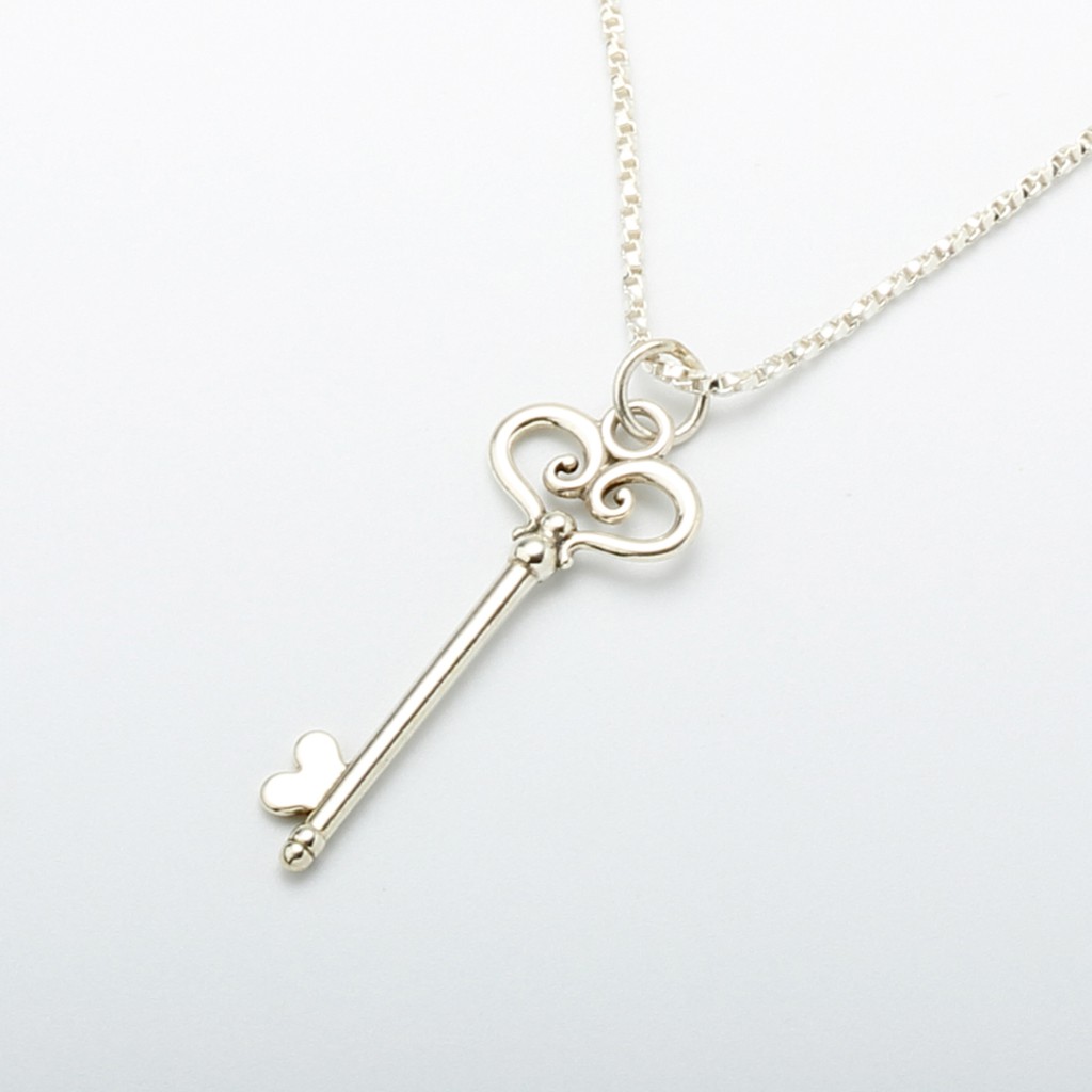 【Angel & Me】Heart key s925 sterling silver necklace Valentine Day gift