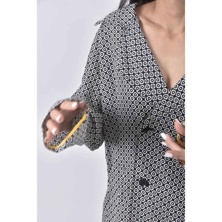 (M) chloechen質感花紋黑色長袖上衣二手衣, , large