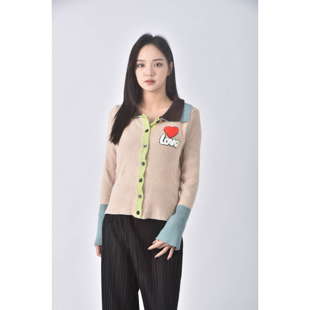 (S) 【董仔私服】羅紋圖案杏色長袖上衣二手衣