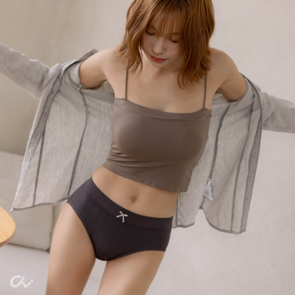 【巧奇】MIT無縫內褲/ 零著感三角褲/ 抗菌涼感/ 親膚透氣/ 舒適包覆/ 蕾絲內褲, 時光灰, large