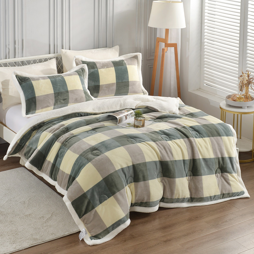 [LY SHIN BEDDING] Betrise Leisurely green grid | Simple Milk Velvet X Lamb Velvet  Hemming Double-sided thickened multi-functional warm quilt (big size 180X210CM), , large