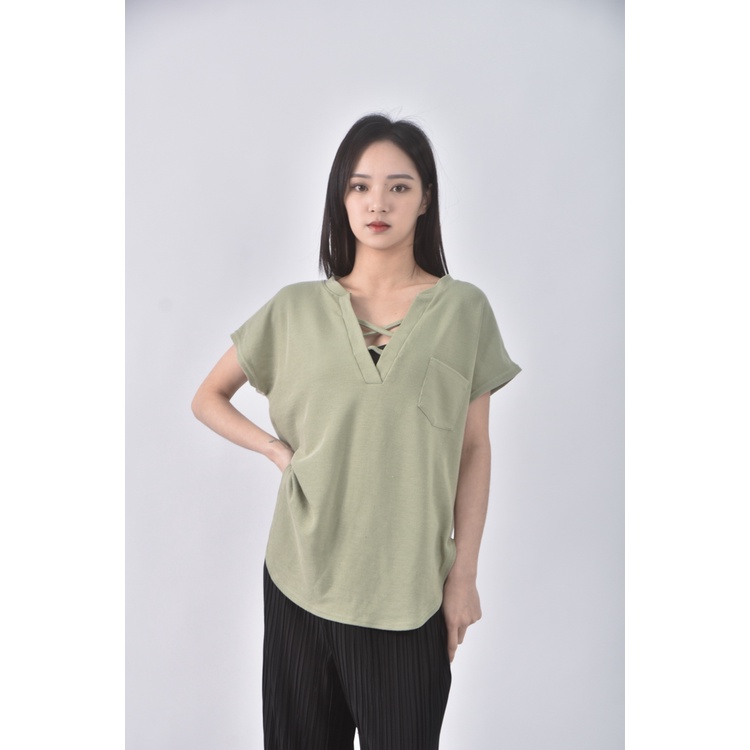 (S) girl s monday質感V領綠色短袖上衣二手衣
