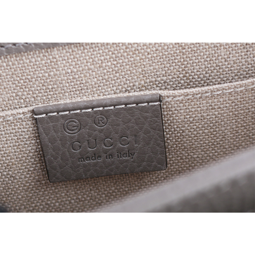 GUCCI 金屬雙G Logo荔枝皮革方形斜背包/灰色, , large