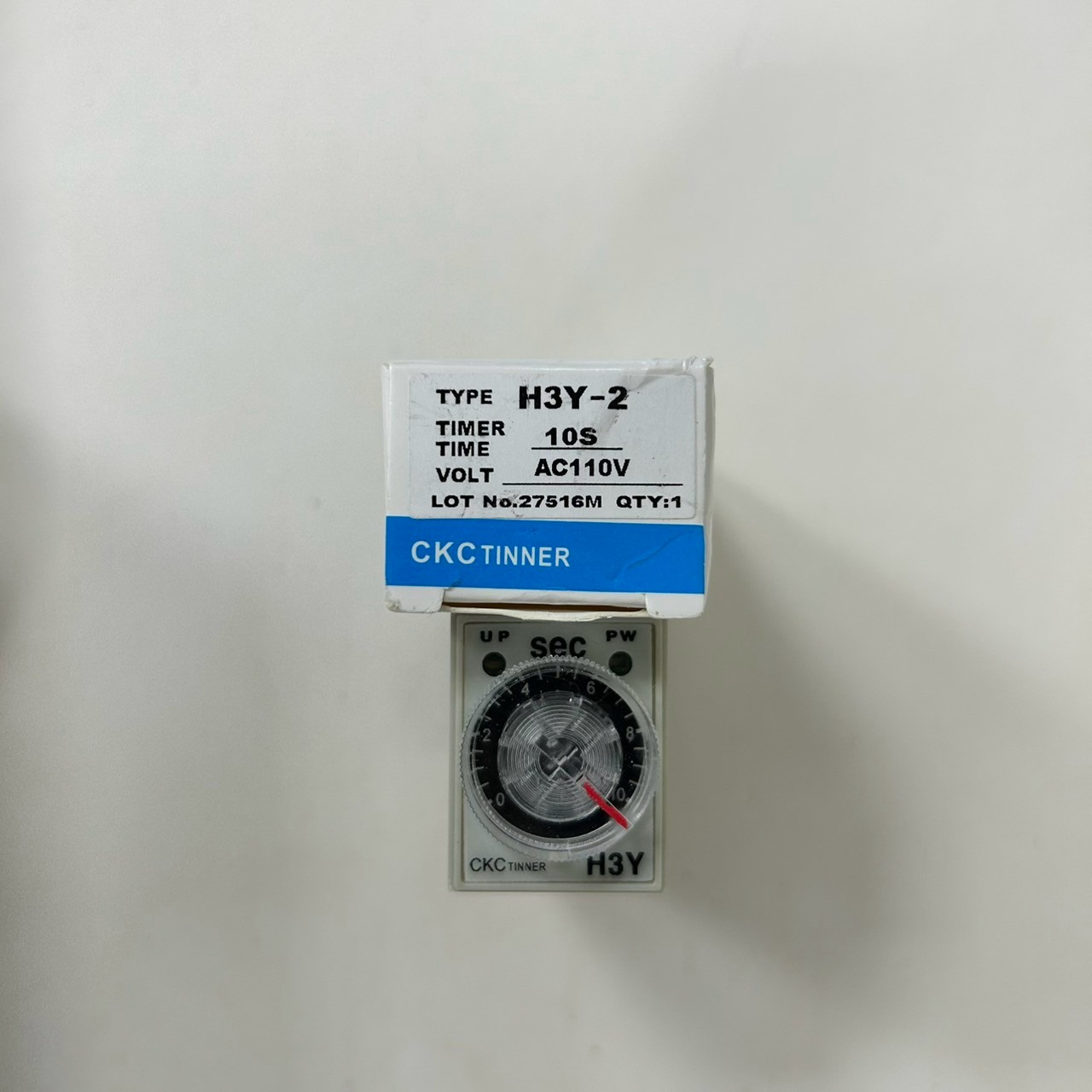 Time relay, 8 pins, 2 open, 2 closed, AC 110V, -0, -10 seconds, , large