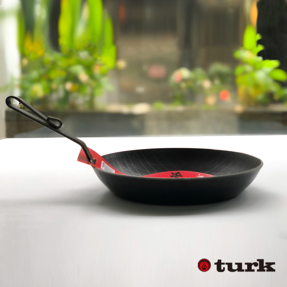 【德國turk土克鐵鍋】熱鍛斜紋 短柄(深鍋)平底鍋 28cm 鐵鍋65330, , large