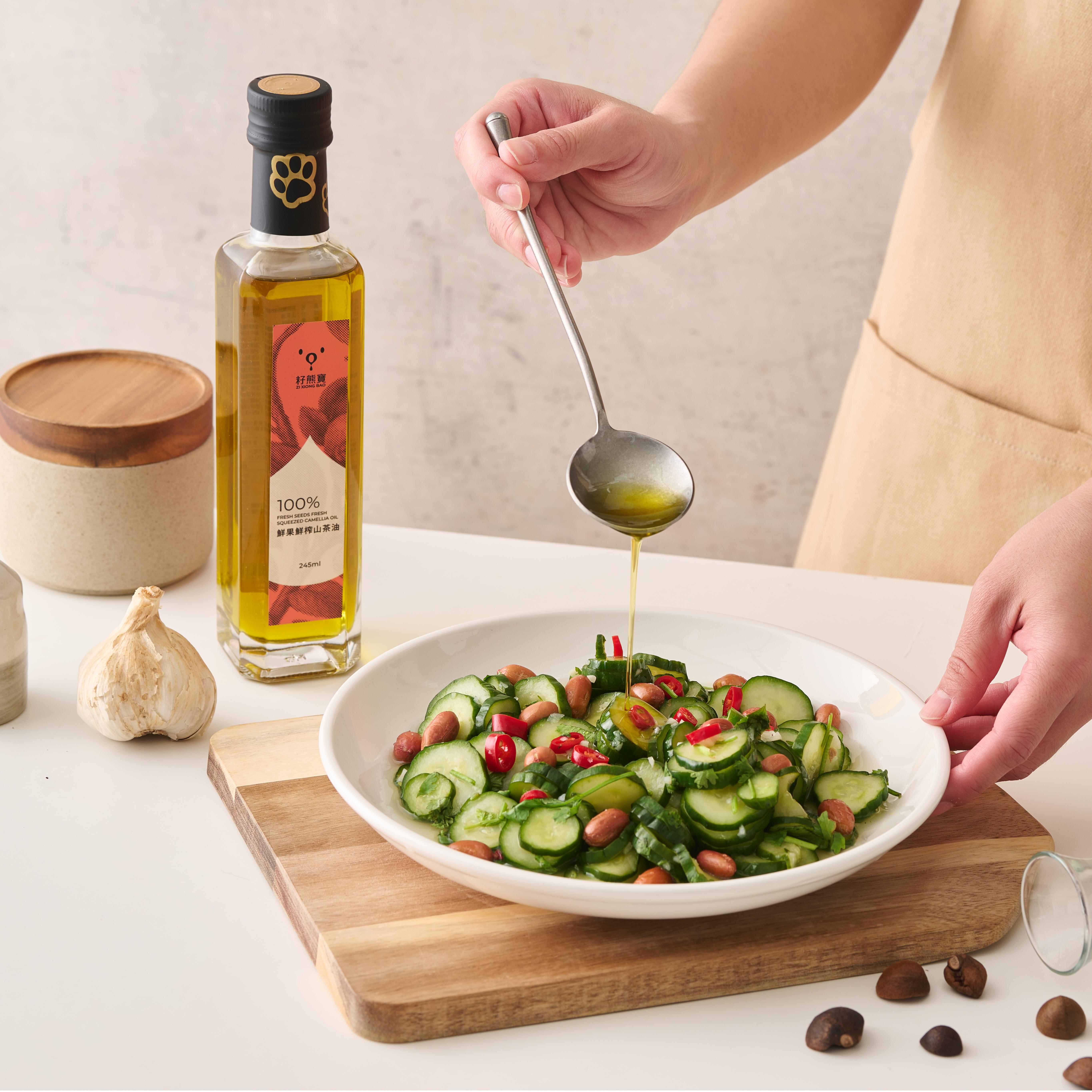 [ZI XIONG BAO CAMELLIA OIL] SUPERIOR EXTRA VIRGIN CAMELLIA OIL 250mlx 1 bottle & FRESH SEEDS FRESH SQUEEZED CAMELLIA OIL 245mlx 1 bottle, , large
