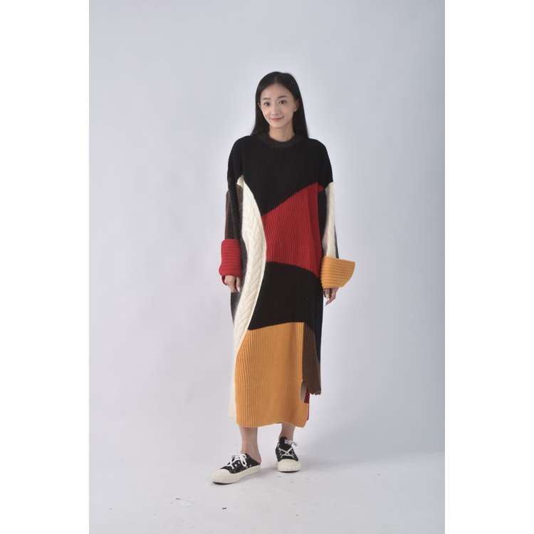 (2XL) 【陳喬恩私服】拼色毛衣黑色洋裝二手衣, , large