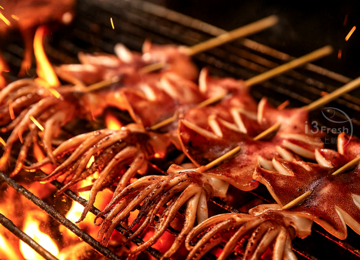 【愛上新鮮】比臉大鮮凍大魷魚2隻, , large