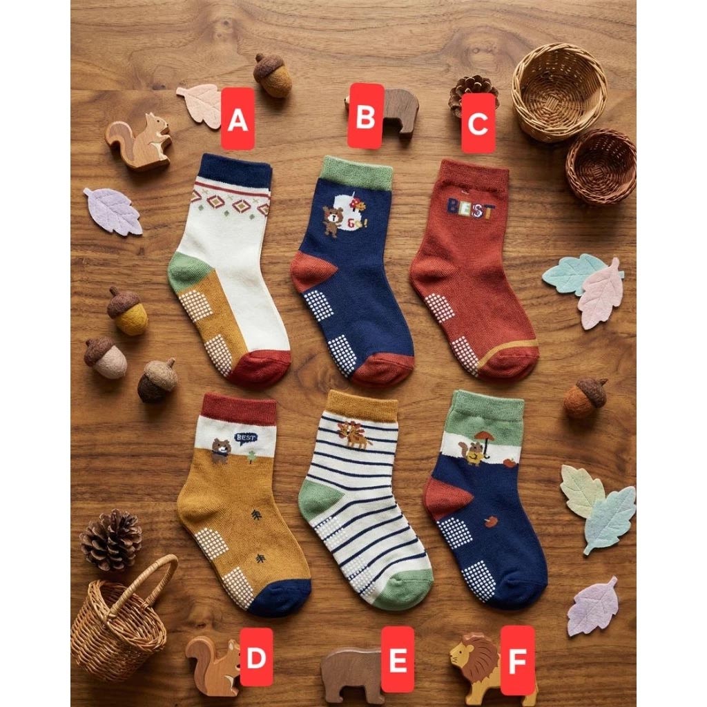 Made in Taiwan (MIT). Antibacterial & Odor-Resistant. 22-oz Soft Pure Cotton Bamboo Charcoal Towels. Set of 12., , large