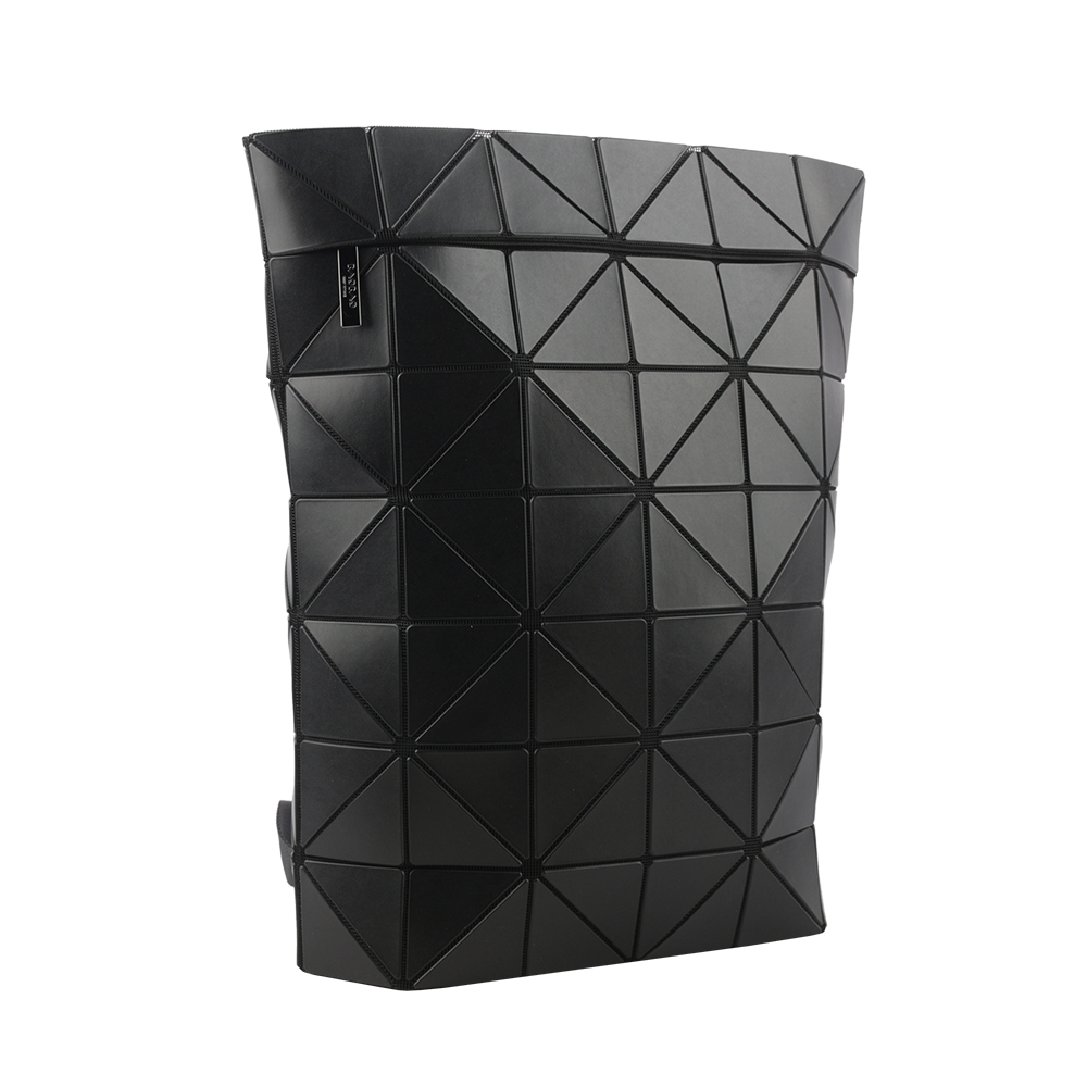 ISSEY MIYAKE BAO BAO BLOCKY 啞光霧面拉鍊後背包/黑色, , large